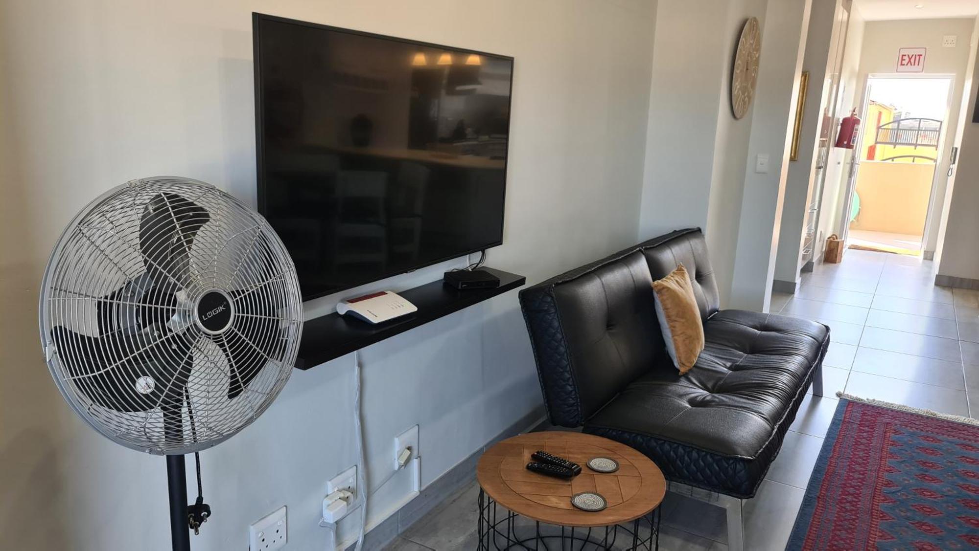 Bright & Stylish Self Catering Swakopmund Cbd Apartment ภายนอก รูปภาพ
