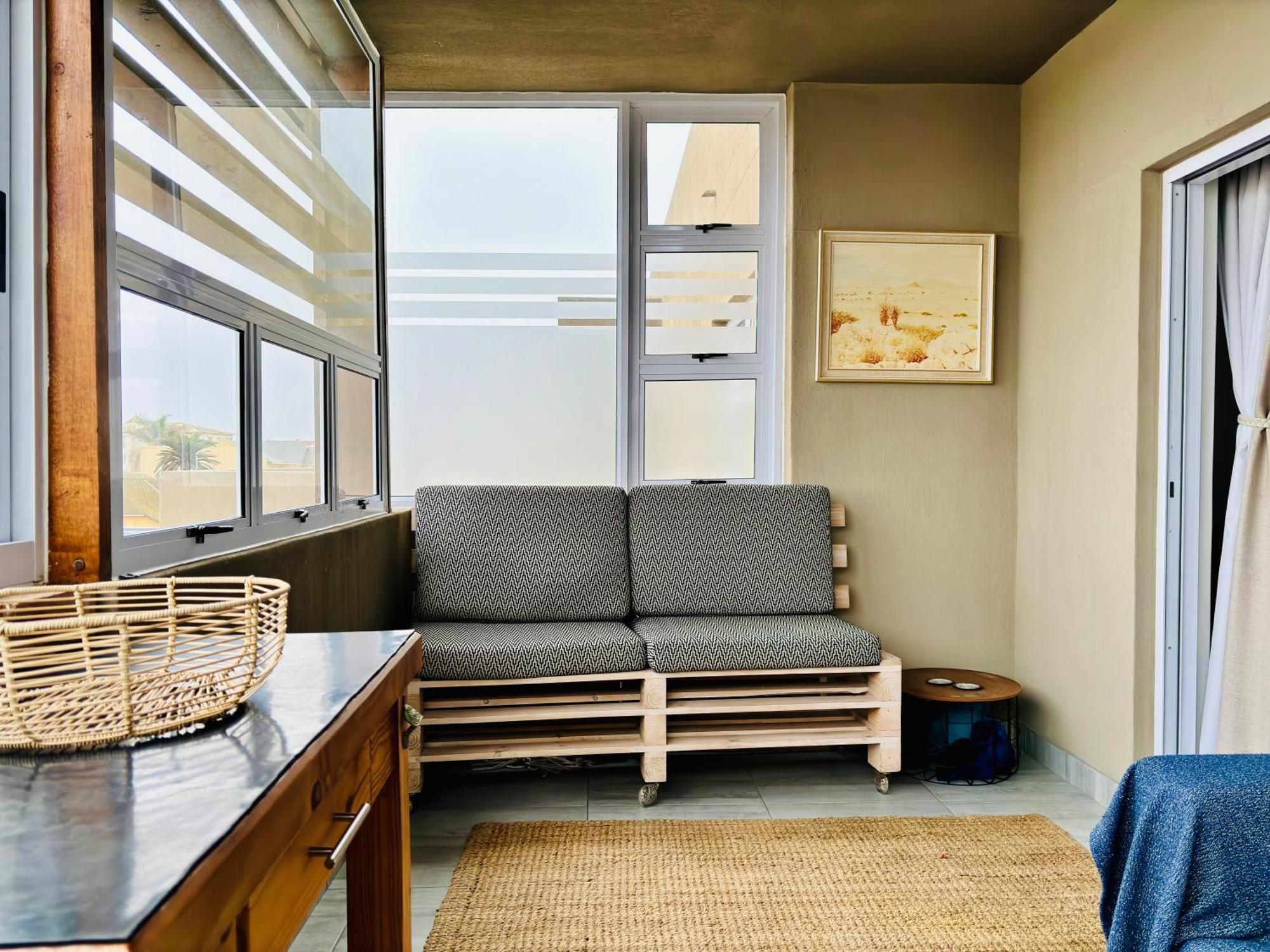 Bright & Stylish Self Catering Swakopmund Cbd Apartment ภายนอก รูปภาพ