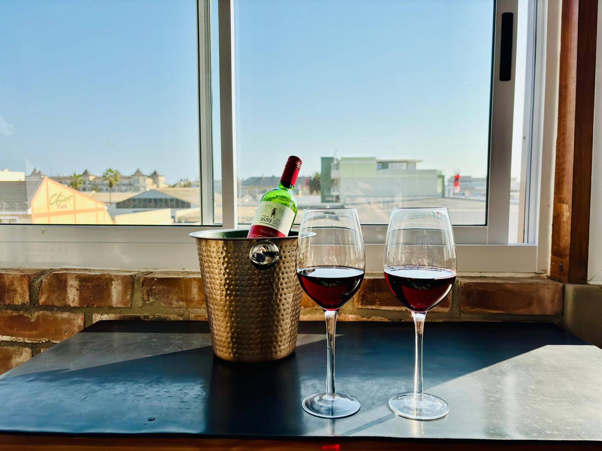 Bright & Stylish Self Catering Swakopmund Cbd Apartment ภายนอก รูปภาพ